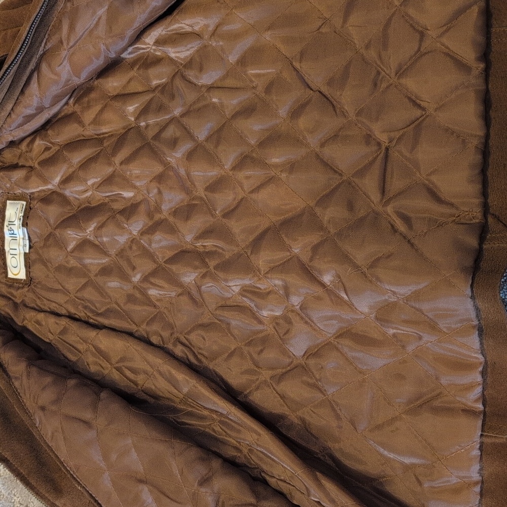 Brown 100% Leather Zip Up Jacket With Fringe Arms. Comint Brown Leather Coat - Picture 7 of 15